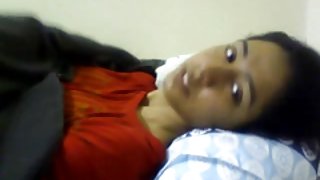 युवा लाल बालों वाली बेब विश्वास से गुजरता है चेक कास्टिंग सेक्स