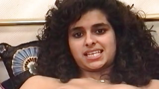 मीरा काले बाल वाली पर कास्टिंग सहमत हुए करने के लिए डबल प्रवेश