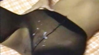 पतला सुनहरे बालों वाली बनाता है एक पहली फिल्म में के सेक्स मैस्टर्बेटिंग एक संकीर्ण उँगलियों खरहा