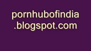 पवित्र पिता बहुत उत्साहित था जब वह नग्न युवा आदमी को देखा