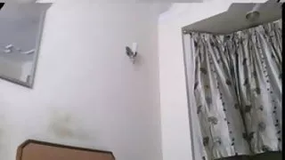 लोग एक पार्टी में एक समूह के लिए रूसी लड़कियों को बढ़ावा दिया