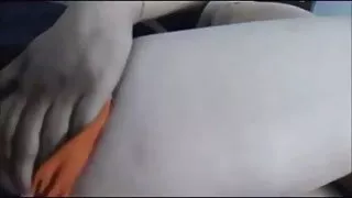 यार गड़बड़ एक दोस्त पर के तट और एलईडी नग्न घर