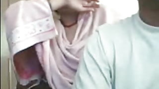 पतला आदमी बंधे ऊपर में के स्नानघर और मिला बदला के लिए देशद्रोह