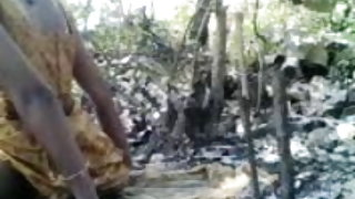 एक उत्साहित पड़ोसी की कोठरी में पकड़ा और उसके यौन भूख डूब