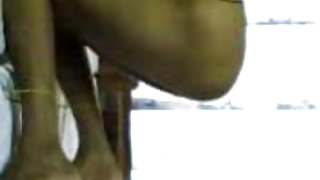 बदमाशों पंगा लेना एक मूंछें आदमी एक बाध्य पत्नी के सामने