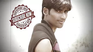 काले बाल वाली बनाया एक झटका नौकरी और podrovshy के बीच के उल्लू चूसा शुक्राणु