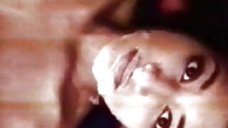 एक पोर्श चालक टक्कर लगी है एक busty वॉशर में के गुदा में के धोने