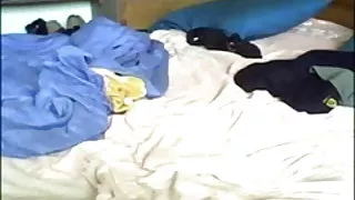 फैटी ओलिविया के साथ एक बड़े प्रतिमा दिया एक गंजा किसान