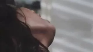 खरीदने के एक अपार्टमेंट एक पिक ट्रक कुशलता से बहकाया लड़की एजेंट