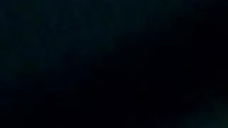 कमबख्त नर्स के साथ सुंदर सुडौल रूपों fucks एक छेद के साथ अपने उंगलियों