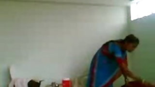 खरा काले बाल वाली चूसना डिक और पोनोशाइस क्रम में के बारी