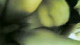 मैं एक लंबी टांगों वाला रूसी टुकड़ा के साथ एक कैफे में मुलाकात की और पैर बुत पर बात की