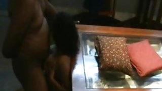 घर का बना सेक्स के साथ एक युवा रूसी लड़की