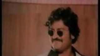 टक्कर लगी है Goluboglayu रूसी स्ट्रॉबेरी पर एक कास्टिंग में के गुदा