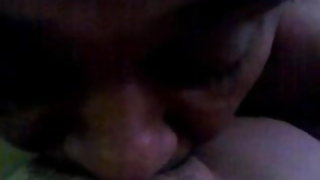 Busty अड़चन ले लिया बंद उसके जाँघिया और खुद बनाया एक झटका नौकरी शुरू एक Orgie