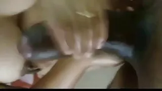 छोटा सुनहरे बालों वाली और मोटी शुक्राणु के अंदर योनि