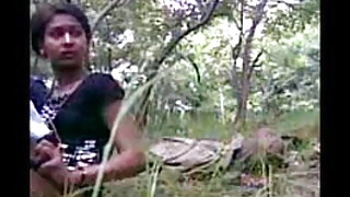 अकेला लड़कियों के आदेश दिया पुरुषों की स्ट्रिपटीज़ और चूसना डिक्स