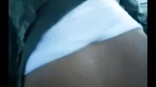 किसी रूसी लड़की में के मुद्रा के एक सवार गलती से वीर्य निकालना में एक किट्टी