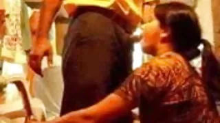 पतला shlava फटे छेद के दौरान मुश्किल समूह सेक्स