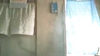 एक सुनहरे बालों वाली आदमी दे दिया एक चाटना के एक बिंदु और वीर्य निकालना में अपने मुंह