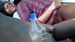 रूसी लोग कर रहे हैं पंगा लेना उनके शराबी लड़कियों