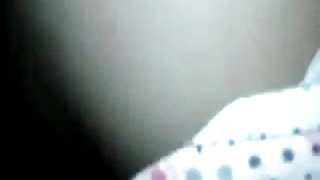 बड़े आदमी के लिए यार्ड में स्कीनी गोरा के साथ यौन संबंध शुरू कर दिया ।