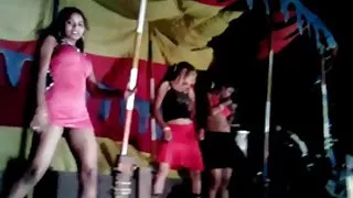 सेंट पीटर्सबर्ग के छात्रों के अपार्टमेंट में नए साल की पार्टी