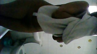 खुद को एक अपरिचित सुनहरे बालों के साथ एक सौना में पाया और एक भाप से लगाया एक लड़की