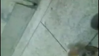 शौचालय में दिया पैसे के लिए पूल से रिसेप्शनिस्ट