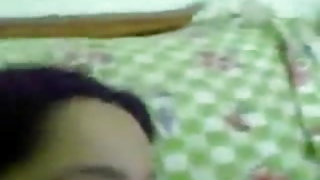 कम लड़की हो जाता है टक्कर लगी है के साथ एक पिक में के पार्क