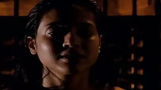 निर्देशक का विरोध नहीं कर सका और खुद को तंग गधा युवा सौंदर्य में लगाया