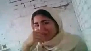 आदमी छूत डिक विशेष के लिए busty बॉस में सफेद जाँघिया