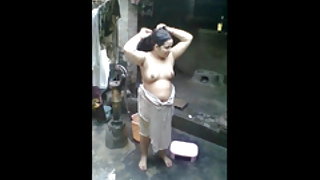 परिपक्व है बनाया एक मजबूत नीग्रो करने के लिए लाड़ प्यार एक सदस्य