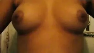 के मैक्सिकन dryuchit वसा लड़की में उसके बालों वाली छेद