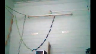 और धारा निकलना में सामने के एमेच्योर कैम