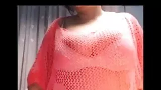 ककड ने अपनी पत्नी को अपनी आँखों में एक नीग्रो के साथ उसे बदलने के लिए कहा