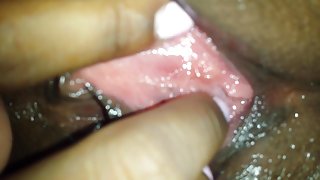 काले बाल वाली fucks रबर पट्टा उसके सबसे अच्छा प्रेमिका