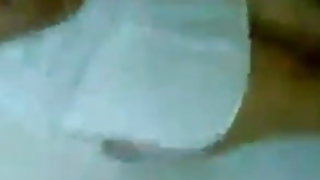 सुबह सेक्स के बजाय के कॉफी के साथ नौकरानी में काले मोज़ा