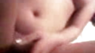 सुनहरे बालों वाली में मोज़ा पसंद करता है करने के लिए प्राप्त रखी के साथ एक युवा आदमी में एक कैंसर मुद्रा