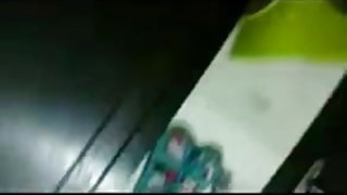 वह एक गोरी को सड़क पर ले गया और कास्टिंग के लिए बात की