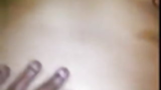 विकृत सौतेले बेटे पर crouched अपने डैडी के नए busty पत्नी