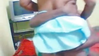 वुडमैन और उसके साथी बनाया के लड़की डबल प्रवेश