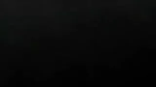 कैंसर खर्च एक सुंदर युवा लड़की में सफेद मोज़ा