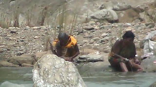 पतोप ने चड्डी हटाए बिना गॉगल्स दिए