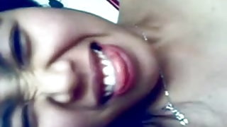 एंजेलीना एक सुंदर मशाल के साथ एक सेक्स अभिनेत्री शुरू हुआ