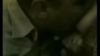 छात्रों को एक बोतल में खेला और एक 3 श्रृंखला शुरू