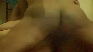 उत्कृष्ट पर पारित करने के लिए एक छेद और मुंह के साथ काम किया था