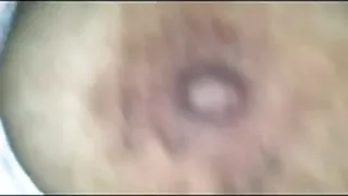 Busty एशियाई और टैटू सुनहरे बालों वाली रगड़ के साथ मुंडा किट्टी में के रसोई