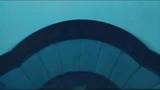 आदमी मोटे तौर पर चूना अपने लड़की पर के मंजिल और कमिंग में उसके मुंह