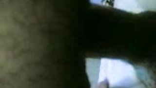 Nastu मोटे तौर पर मिला में उसके वापस पास के Fakker पर के कास्टिंग